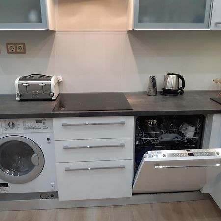Modern, Quiet & Cozy Apartment In The Middle Of Downtown Near Danube At Fashion Street 부다페스트 외부 사진