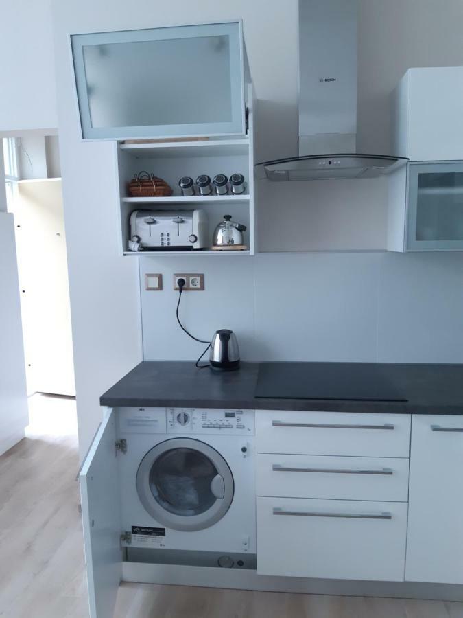 Modern, Quiet & Cozy Apartment In The Middle Of Downtown Near Danube At Fashion Street 부다페스트 외부 사진