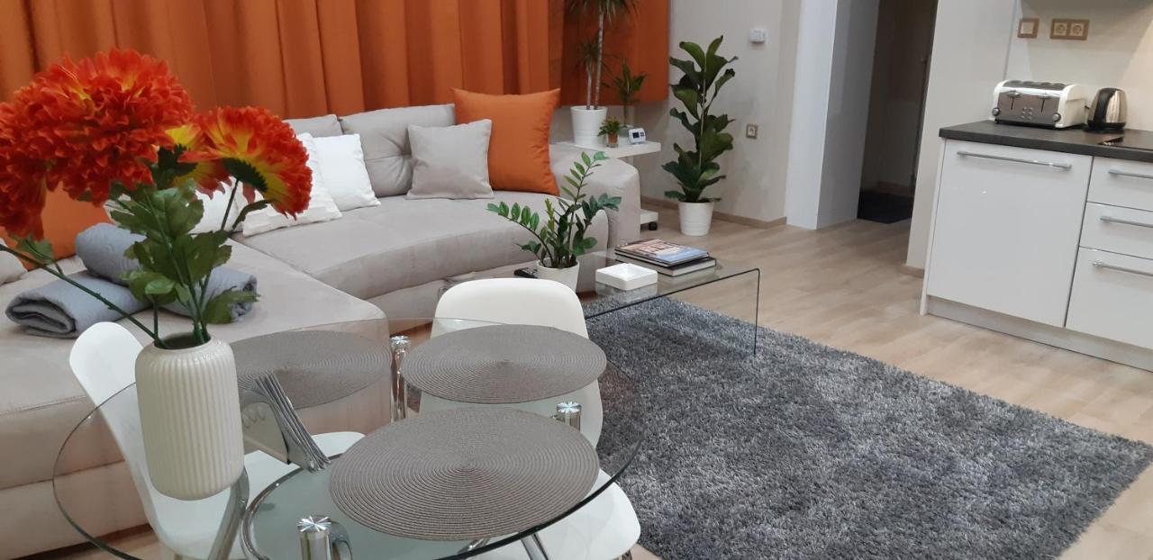 Modern, Quiet & Cozy Apartment In The Middle Of Downtown Near Danube At Fashion Street 부다페스트 외부 사진